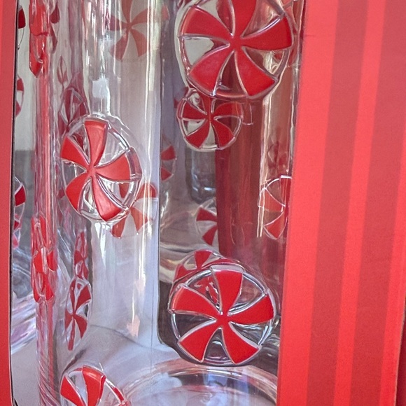 Peppermint Square Peppermint Acrylic Cups - Picture 3 of 3